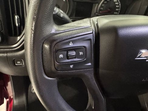 Used 2020 Chevrolet Silverado 1500 Custom w/ Custom Convenience Package AWD/4WD image 6