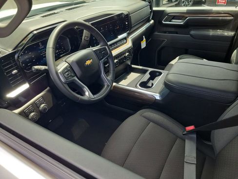 Used 2026 Chevrolet Silverado 2500 LT w/ All Star Edition AWD/4WD image 3
