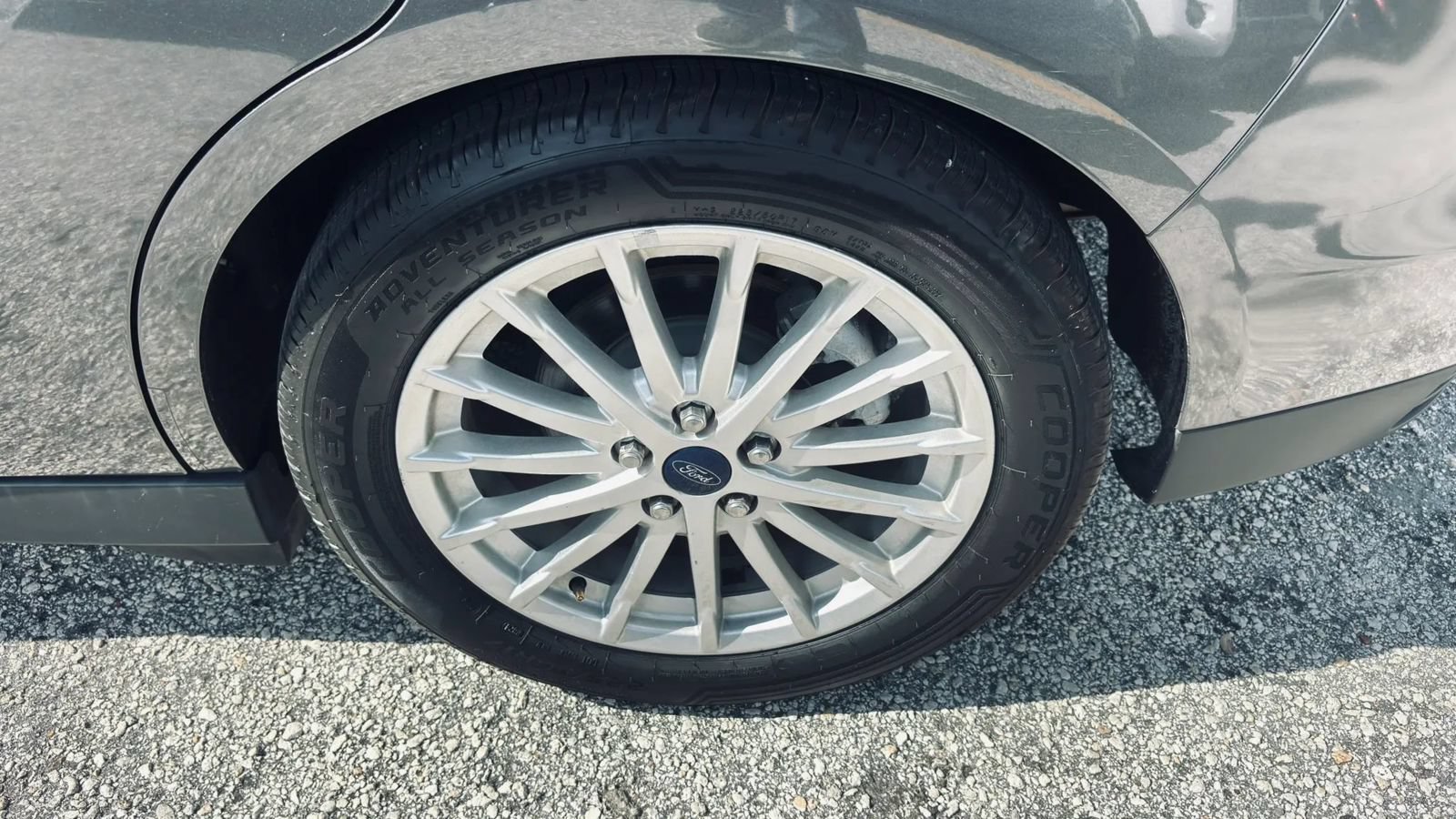 Used 2016 Ford C-MAX SE FWD image 22