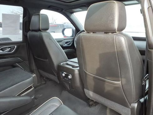 Used 2021 GMC Yukon SLT w/ SLT Premium Package image 23