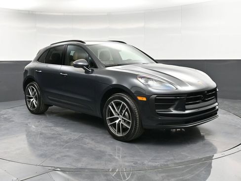 New 2026 Porsche Macan image 10