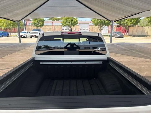 New 2026 Nissan Frontier SV w/ SV Convenience Package RWD image 18