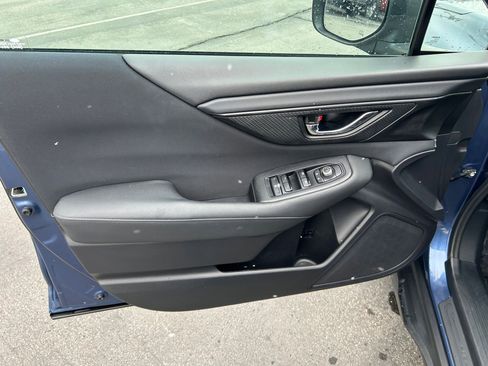 Used 2020 Subaru Outback Premium image 10