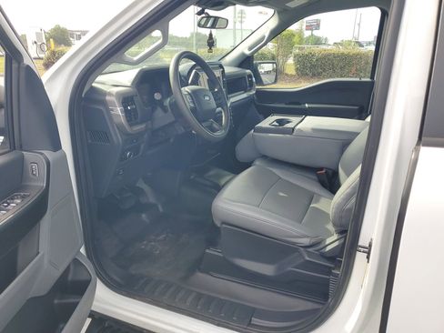 Certified 2025 Ford F150 XL w/ Tow/Haul Package AWD/4WD image 15