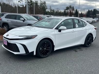 New 2026 Toyota Camry SE w/ Convenience Package