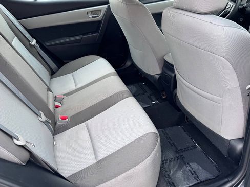 Used 2017 Toyota Corolla LE FWD image 10