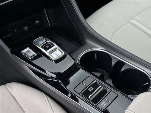 Used 2023 Hyundai Sonata SEL w/ Convenience Package image 16