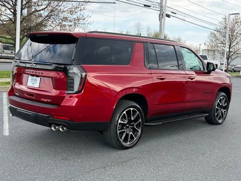 New 2026 Chevrolet Suburban RST w/ RST Capability Package AWD/4WD image 15