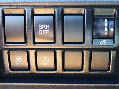 Used 2022 Subaru Forester AWD/4WD image 41