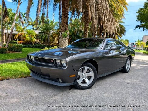 Used 2009 Dodge Challenger R/T image 7