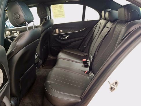 Used 2023 Mercedes-Benz E 350 4MATIC Sedan image 11