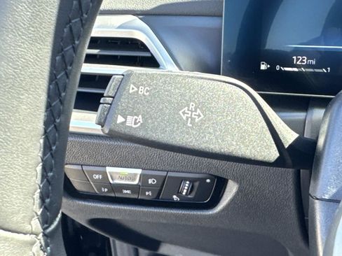 Certified 2025 BMW 430i 430i Convertible RWD w/ M Sport Package image 24