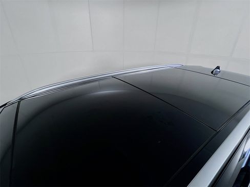 Certified 2023 Kia Sorento SX Prestige w/ Panoramic Sunroof Package image 10