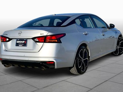 Used 2024 Nissan Altima 2.5 SR image 13