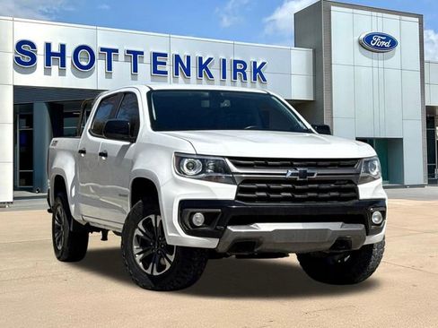 Used 2022 Chevrolet Colorado Z71 AWD/4WD image 1