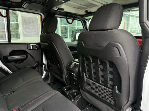 Used 2022 Jeep Gladiator Rubicon image 32