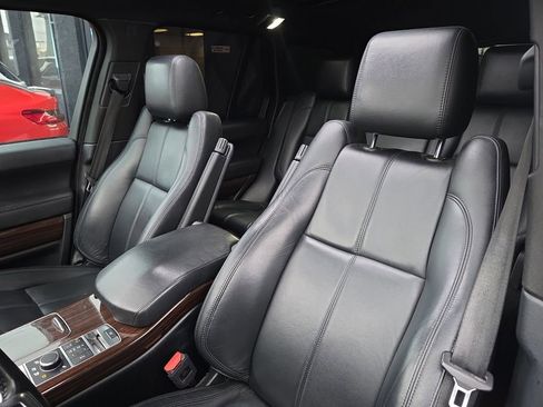 Used 2016 Land Rover Range Rover image 17