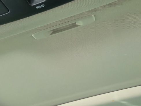 Used 2024 Nissan Altima 2.5 SR w/ SR Premium Package FWD image 19