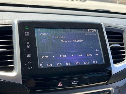 Used 2016 Honda Pilot EX image 17