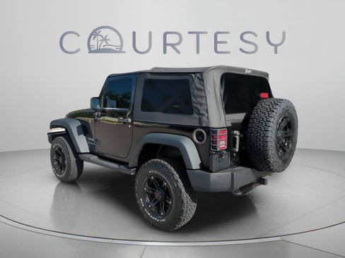 Used 2012 Jeep Wrangler Sport AWD/4WD image 5