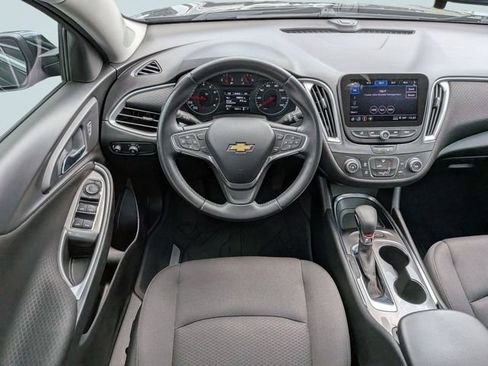 Used 2021 Chevrolet Malibu RS FWD image 14