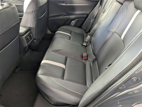 Used 2025 Toyota Camry SE image 26