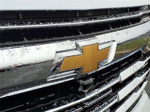 New 2026 Chevrolet Suburban Premier image 24