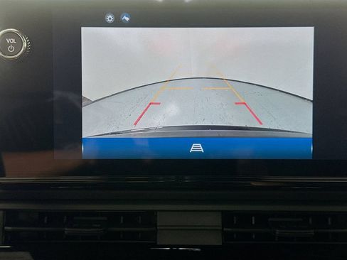 Certified 2024 Honda Prologue EX image 16