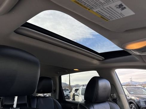 Used 2016 INFINITI QX60 AWD w/ Premium Package image 28