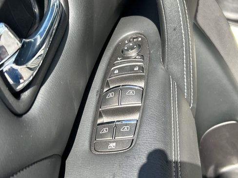 Used 2015 INFINITI QX80 4WD w/ Deluxe Technology Package image 18