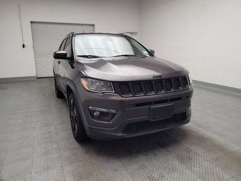 Used 2020 Jeep Compass Latitude FWD image 14