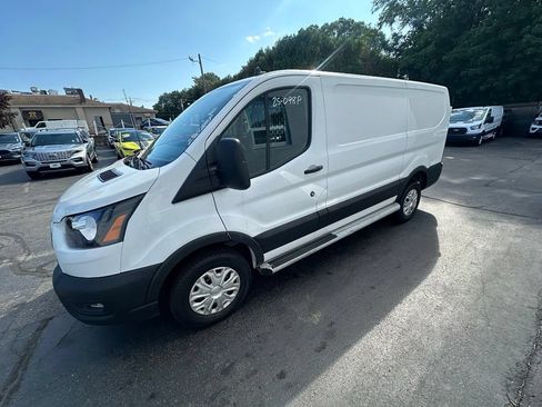 Used 2025 Ford Transit 250 Low Roof w/ Exterior Upgrade Package RWD image 10