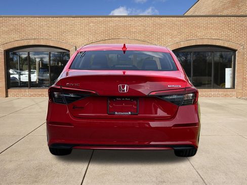 Used 2022 Honda Civic Touring image 4
