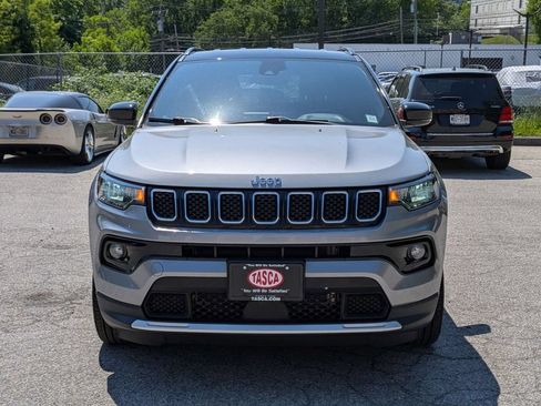 Used 2023 Jeep Compass Limited AWD/4WD image 10