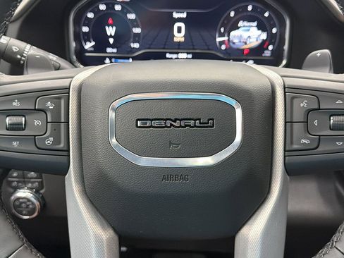 Used 2025 GMC Sierra 1500 Denali w/ Denali Reserve Package AWD/4WD image 28