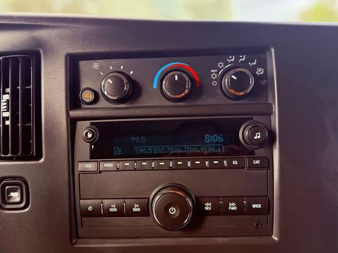 Used 2025 Chevrolet Express 3500 LT w/ LT Preferred Equipment Group image 11