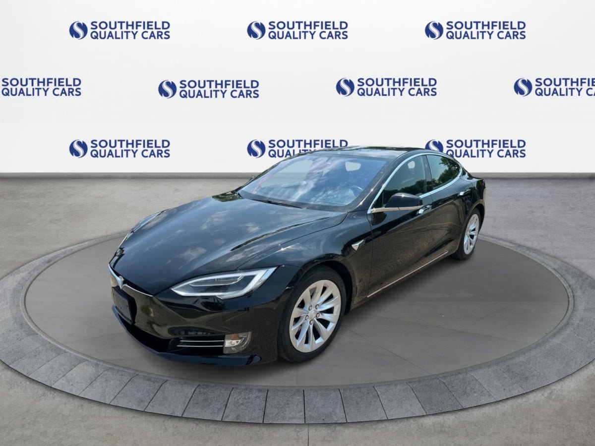 Used 2019 Tesla Model S Standard Range AWD/4WD image 2