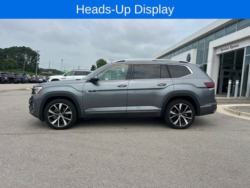 Certified 2024 Volkswagen Atlas SEL Premium R-Line AWD/4WD image 10