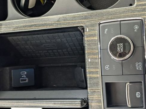 Used 2021 Lincoln Navigator L Black Label image 24