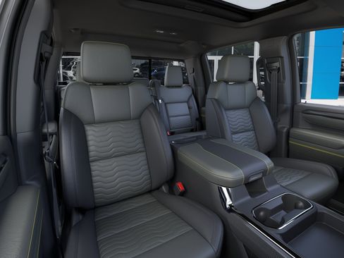 New 2026 Chevrolet Silverado 2500 ZR2 AWD/4WD image 18