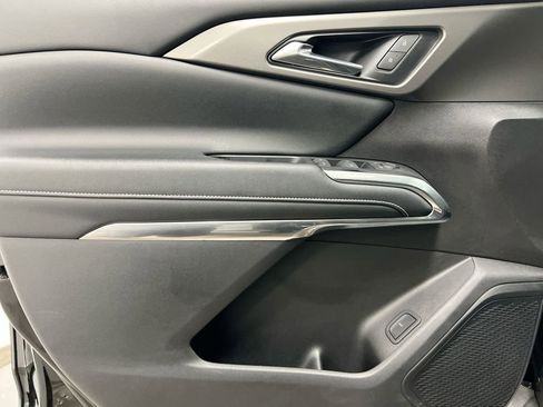 Used 2024 Chevrolet Traverse LS w/ Midnight/Sport Edition image 21