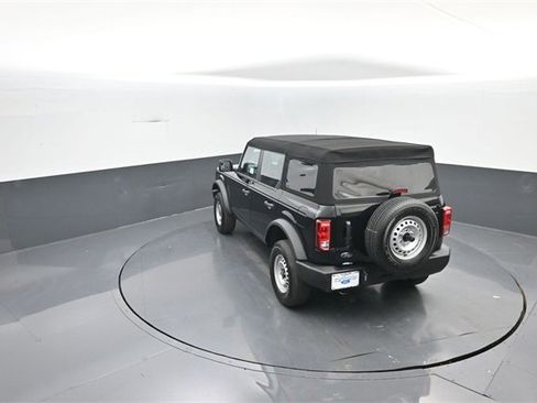 New 2025 Ford Bronco Base image 28