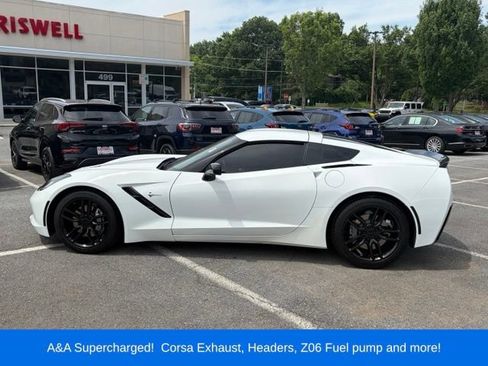 Used 2016 Chevrolet Corvette Stingray Coupe RWD image 4