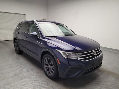 Used 2022 Volkswagen Tiguan SE FWD image 13