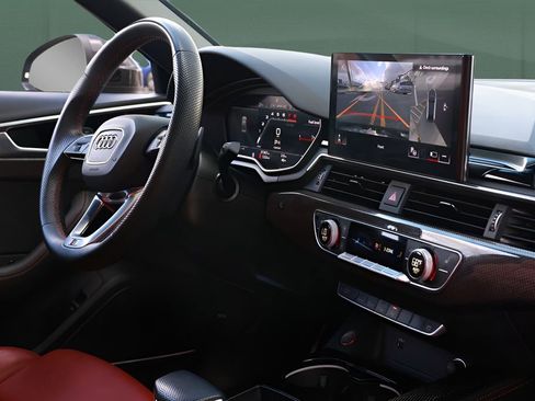 Used 2024 Audi S4 Prestige image 17