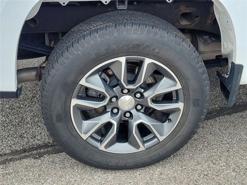 Used 2023 Chevrolet Silverado 1500 LT image 5