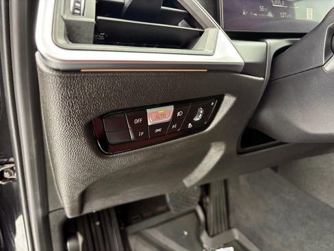 Certified 2023 BMW 330i xDrive Sedan w/ Driving Assistance Package image 15