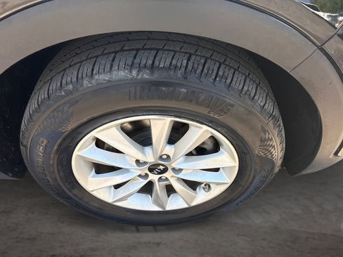 Used 2019 Kia Sorento L FWD image 16