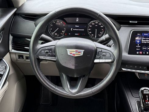 Used 2020 Cadillac XT4 Premium Luxury w/ Driver Awareness Package image 29