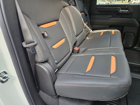 New 2026 GMC Sierra 2500 AT4 image 29